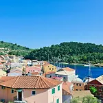 Apartment Avgi Dio